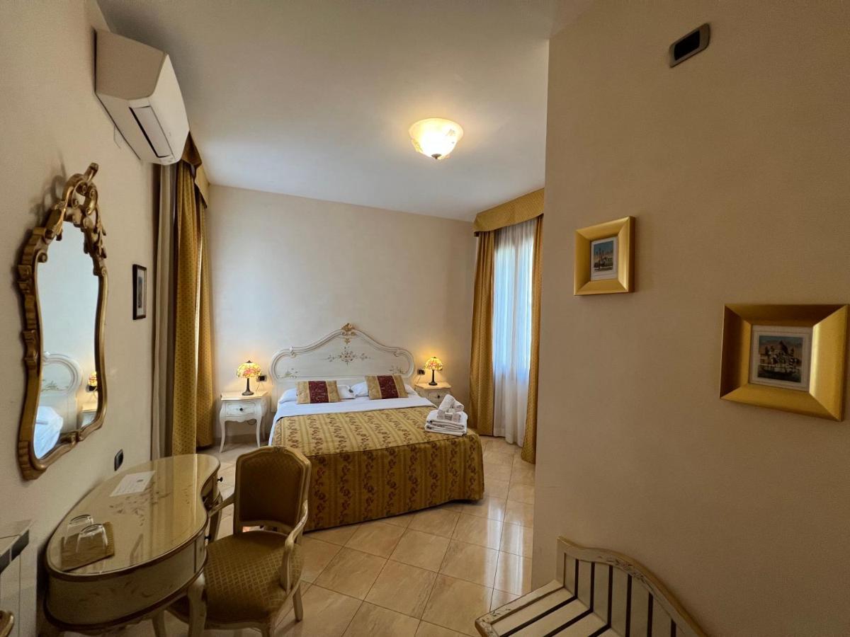 Angeles Bed and breakfast Venecia